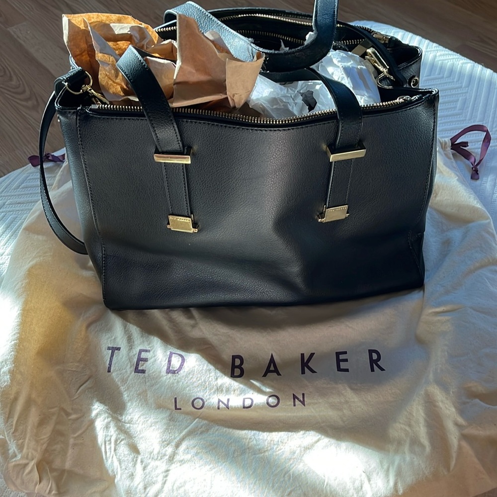 Ted Baker London black purse